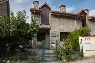 Casa adossada en Calle san miguel 10. Chalet adosado en venta. valle de hecho