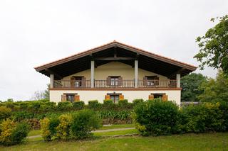 Casa a Oiartzun. Vivienda unifamiliar independiente en venta. oiartzun
