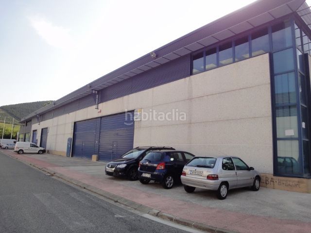 Foto ec3d5ace-346b-46b0-8a0f-197babf507c8. Nau industrial a calle b 5b a Ezcabarte