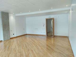 Miete Büro in Calle pintor crispín 7. Oficina en alquiler. pamplona
