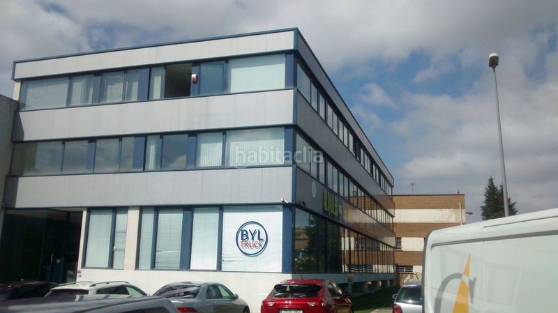 Foto 6d8ea93e-8455-4526-8c58-12a9a28942f3. Miete büro in calle l 27 in Ezcabarte