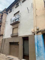 Casa adossada en Calle ancha 54. Casa en venta. lodosa