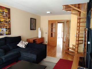 Affitto Appartamento in Calle remigio múgica 2. Duplex en alquiler. pamplona