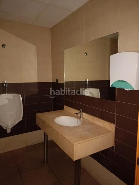 Foto 4bbc8f2e-cd14-42df-8915-3d0002a89c34. Local comercial en calle piqueras 91 bar en venta. en Logroño