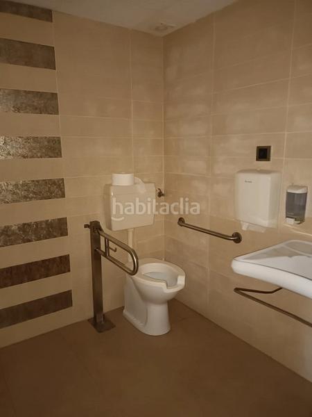 Foto f3c27b67-32af-4871-8217-f58f7c4b16cd. Local comercial en calle piqueras 91 bar en venta. en Logroño