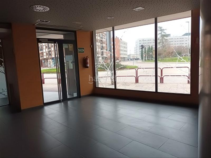 Foto fba0bd92-c59d-4d9f-942f-232a7b768483. Local comercial en calle piqueras 91 bar en venta. en Logroño
