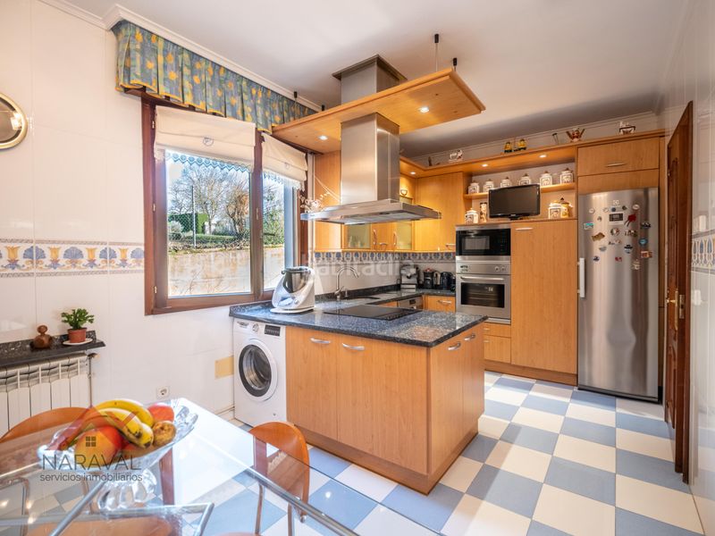 Foto 9fb95c2b-4d48-43d5-b9b9-28f4117a817b. Xalet amb xemeneia calefacció aparcament a Zigoitia