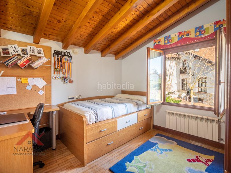 Foto a4eab2d7-2cf3-4d42-bd56-e6848aaeb036. Xalet amb xemeneia calefacció aparcament a Zigoitia