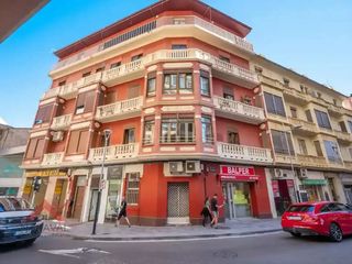 Pis  Calle juan antonio fernández. Piso amplio y luminoso en venta en el centro de tudela