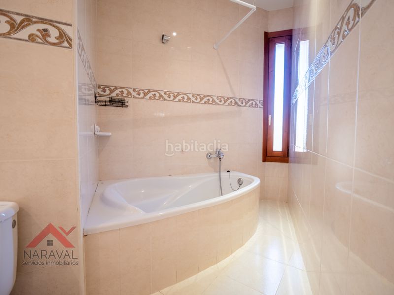 Foto caa4bc41-fa9e-4e32-b4da-e0c4a42936ec. Pis amb calefacció a Centro Tudela