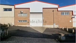 Location Bâtiment à usage industriel à Calle j 11. Nave industrial equipada con puente grúa en mutilva.