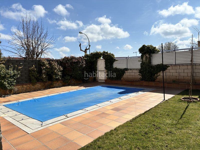 Foto 103170e7-70c6-4a3f-8cfa-d7194181d785. Casa aparellada amb calefacció aparcament piscina a Soria