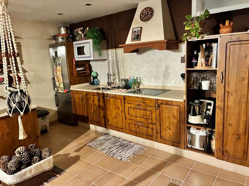 Foto 220df978-8979-4655-a0b8-c034d6a308ab. Casa aparellada amb calefacció aparcament piscina a Soria