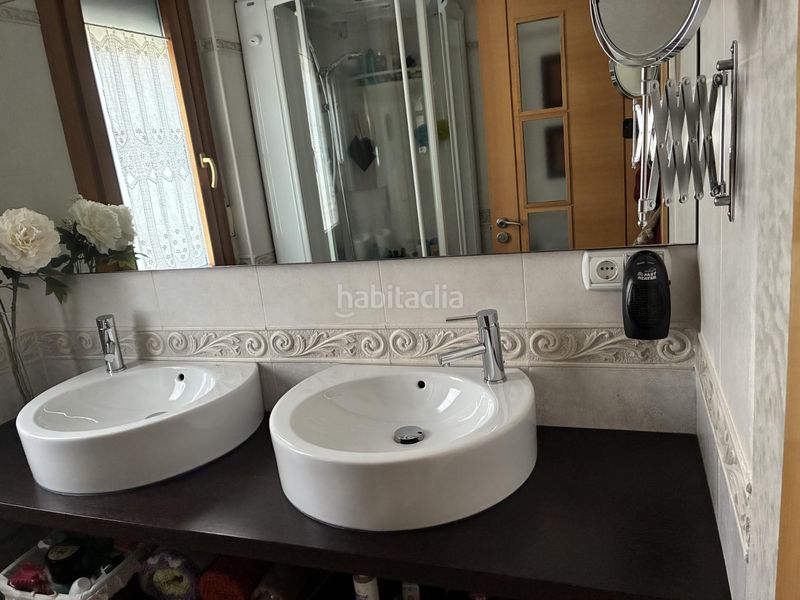Foto 7a839e6a-3540-4997-9d2f-deeabde81b66. Casa aparellada amb calefacció aparcament piscina a Soria