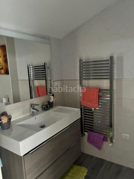 Foto c1c91131-1de3-4a2e-be02-3bf471b82ba2. Casa aparellada amb calefacció aparcament piscina a Soria