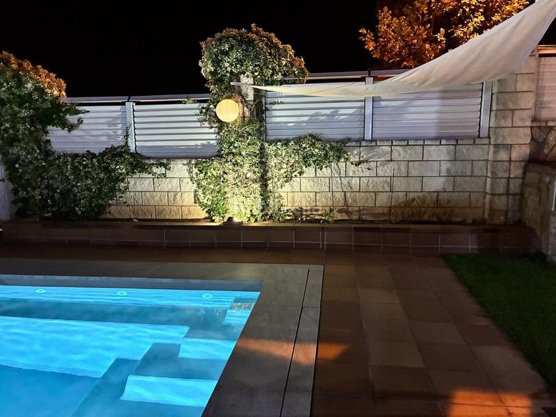 Foto ef7b3bdf-e291-41ac-81d5-4c8d61fd56d9. Casa aparellada amb calefacció aparcament piscina a Soria