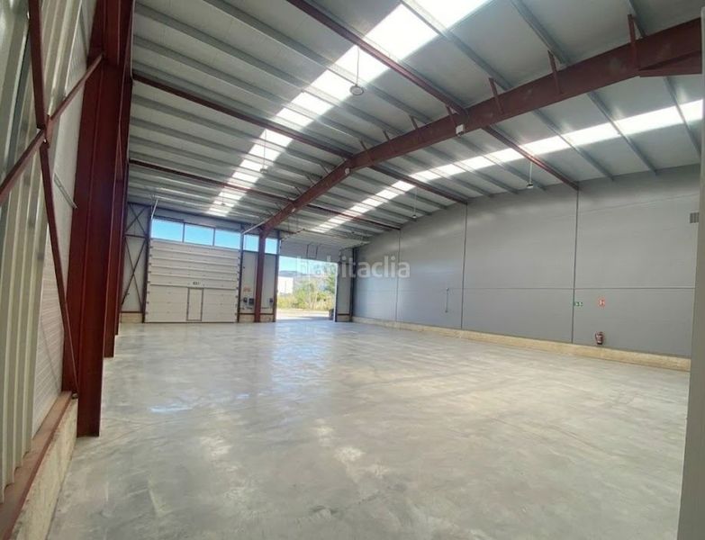Foto 7f056c0a-63a8-4ae4-81c1-bde391e40a35. Bâtiment à usage industriel dans Egüés Pueblo Valle de Egüés / Eguesibar