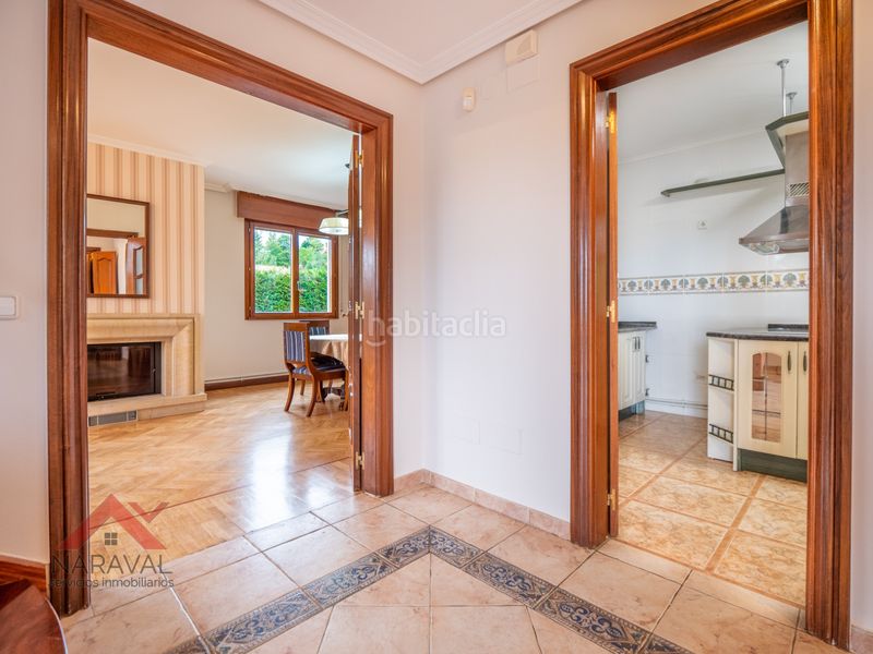 Foto b0d1e69b-59a5-49f3-8ef8-3b9e430aa27a. Xalet amb xemeneia calefacció aparcament a Zigoitia
