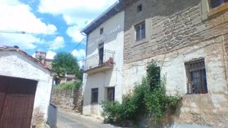 Casa a Calle el olmo 4. Casa en venta con terreno. barbarín