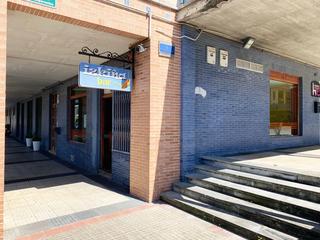 Local Comercial en Hondarribia. Bar en funcionamiento, con todo tipo de equipamiento para activi