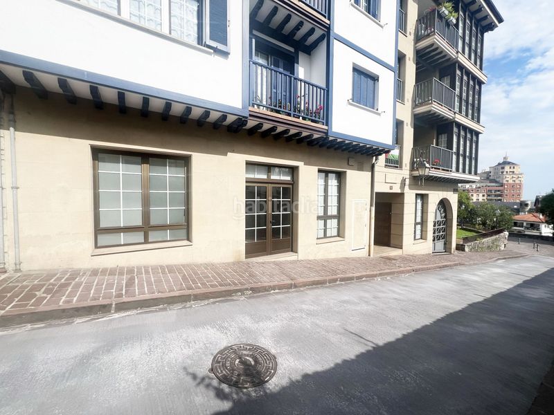Foto d1983e2e-ad4d-4635-af80-c4856eee8a04. Local comercial en Hondarribia