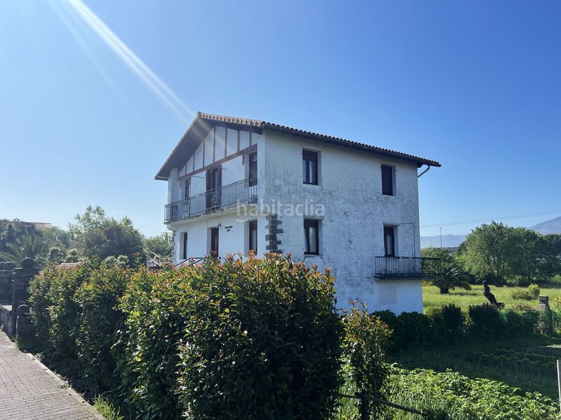 Foto 20217a6b-3738-4777-a249-a11e22013082. Maison avec parking dans Hondarribia
