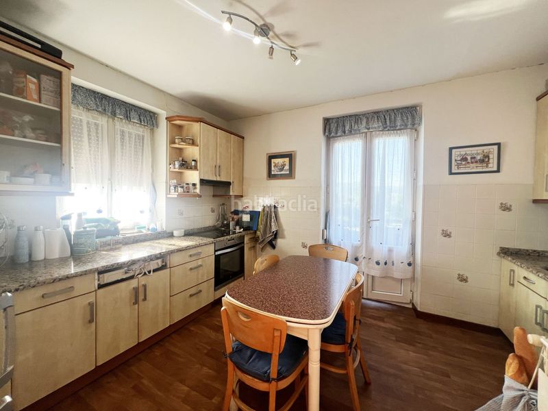 Foto efae267b-57cd-4d9a-a00f-1ae7c78702dc. Maison avec parking dans Hondarribia