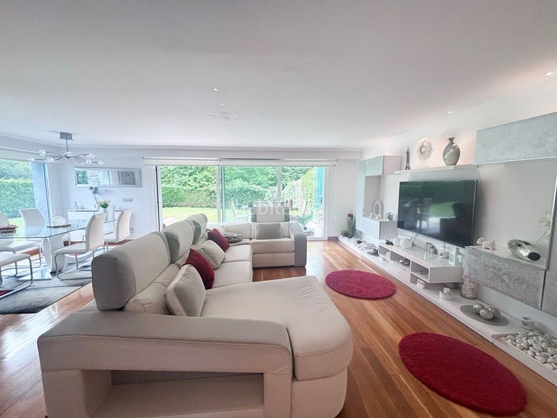 Foto b876e595-9d44-4a66-a71f-016836960588. Casa amb calefacció piscina a Hondarribia