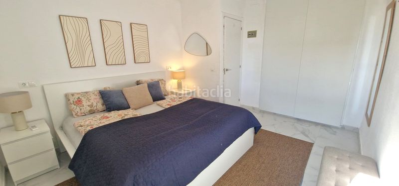 Foto aeb4fe5f-facc-49d6-8e8c-b166fdfa4490. Apartament amb piscina a Parque de la Paloma Benalmádena