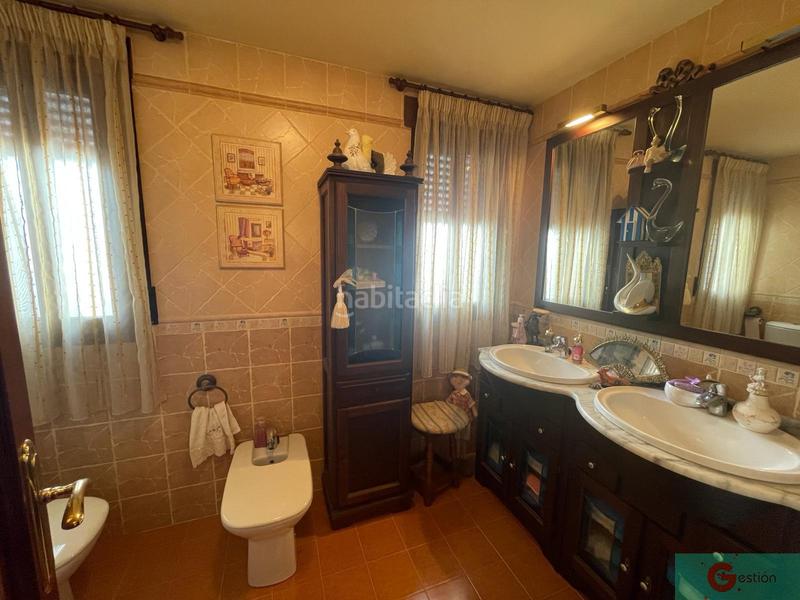 Foto 59bda750-369c-43cf-a457-800253d94e39. Xalet amb aparcament piscina a Centro Salobreña