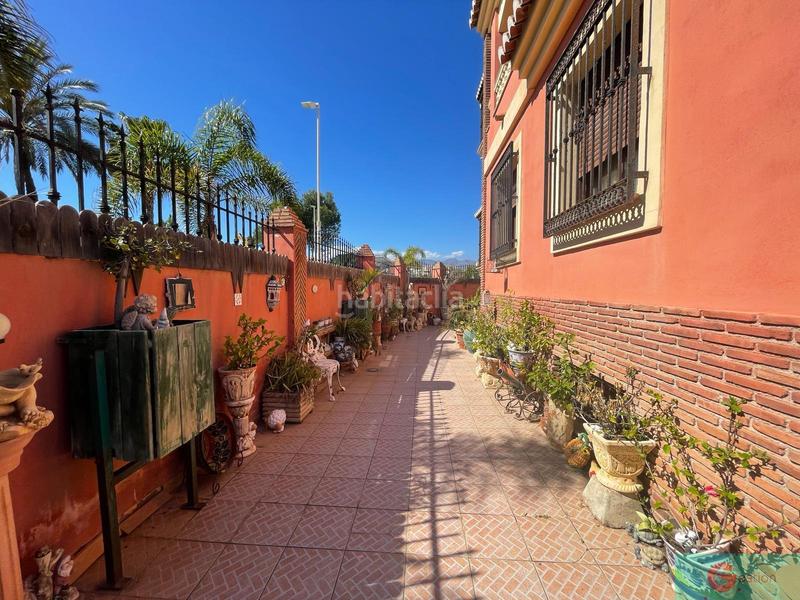 Foto be14a1a0-6c88-4947-8c7d-dbe0d81f12ae. Xalet amb aparcament piscina a Centro Salobreña