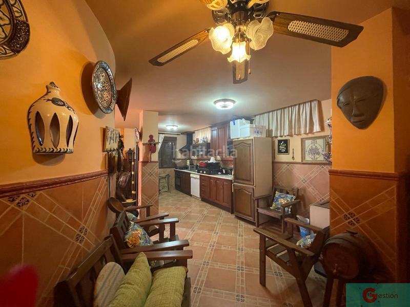 Foto e05a2178-925c-482f-8406-15d99f36197e. Xalet amb aparcament piscina a Centro Salobreña