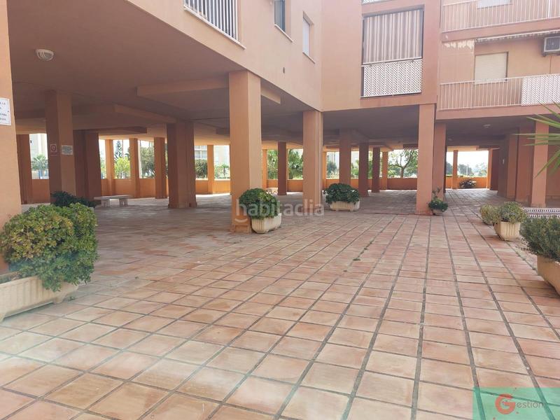 Foto 0f0c2fc7-25be-49be-a33e-c14f62fe8ec8. Apartament amb piscina a Salobreña costa Salobreña