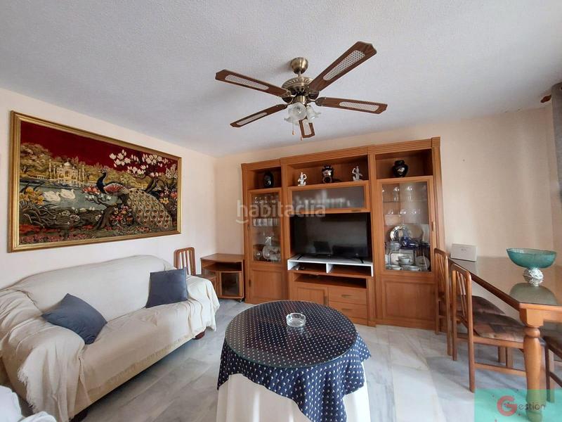 Foto 1cf9a77b-1e9c-4495-9fea-102e0b210ddb. Apartament amb piscina a Salobreña costa Salobreña