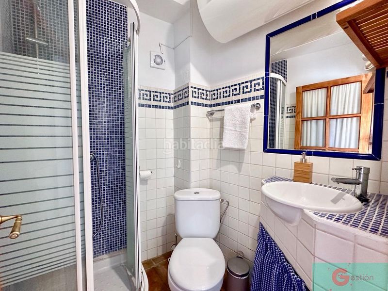 Foto a1b94d42-e202-46af-9c81-3cef52a6f363. Casa a Centro Salobreña