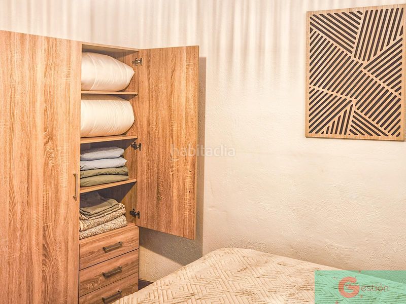Foto f3730727-983e-493a-ab81-4041a61ec827. Casa  en Centro Salobreña