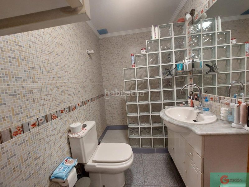 Foto 3d9b33ce-8b0f-411e-9acc-a1ae81813477. Piso  en Centro Salobreña