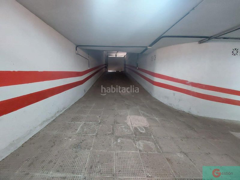 Foto 72dd2d3c-1a4e-49e8-9fa9-03084a540747. Piso  en Centro Salobreña