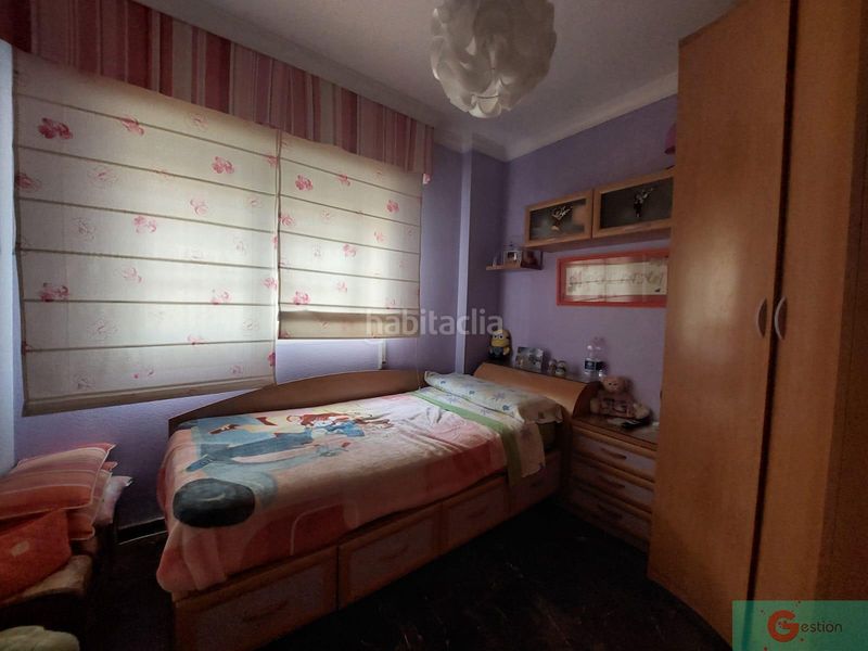 Foto f8148c5d-1d78-46ff-a1c9-2e63b32acae2. Piso  en Centro Salobreña