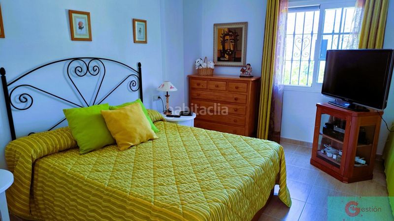 Foto b8d3ddbd-de30-4e9c-b55f-47b21496f110. Casa  en Salobreña costa Salobreña