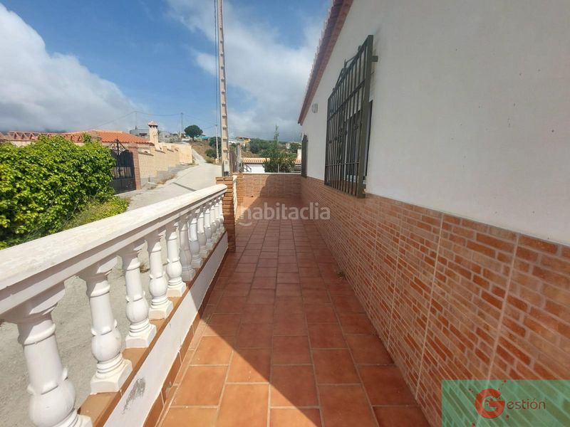 Foto d8b9fe3b-21c5-4ccf-af80-6755deb3d7ff. Masia a Centro Salobreña