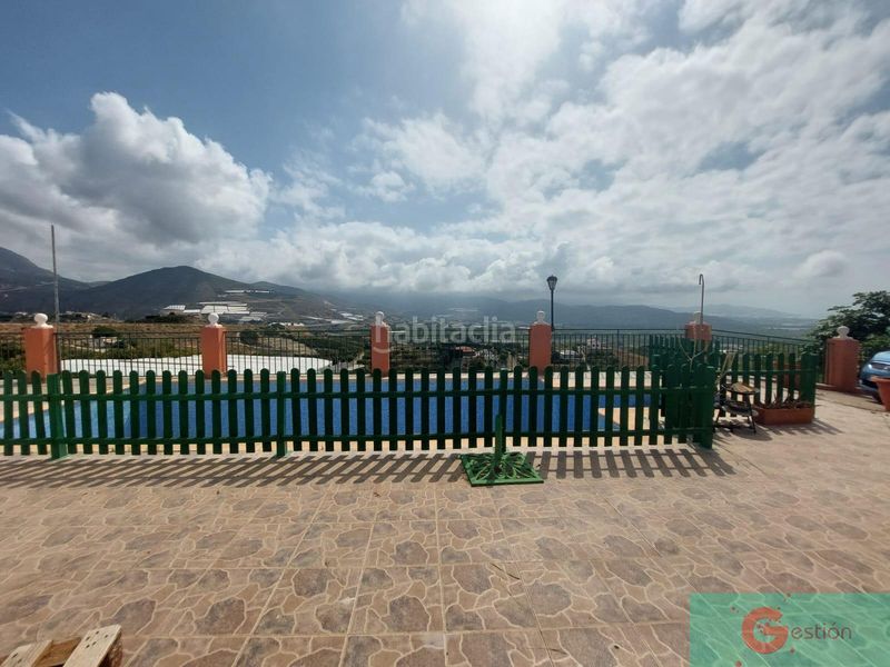 Foto f2554d6b-4d41-4980-a092-02c4d11e4459. Masia a Centro Salobreña