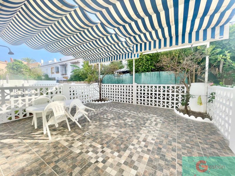 Foto 86c39748-f092-476a-aba6-2bd5cd9b8318. Casa amb piscina a Salobreña costa Salobreña