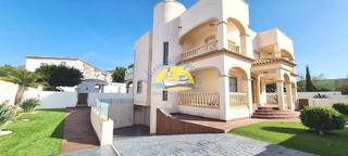 Chalet en Pern. Villa de lujo con vistas al mar !!