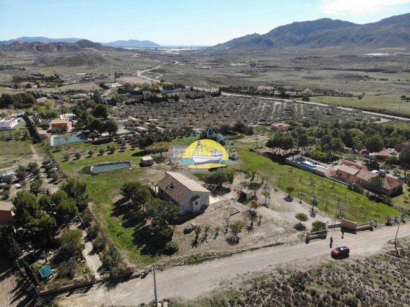 Foto db180309-d383-45c1-a338-3785825cc2ca. Casa amb aparcament a Mazarrón casco urbano Mazarrón