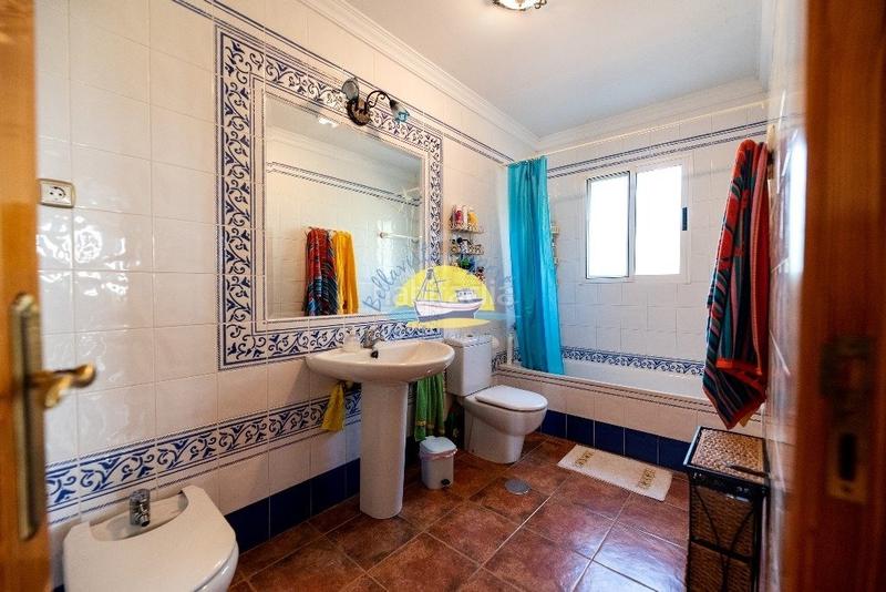 Foto e618529e-fdce-4a05-8d27-ebd5439cfc50. Casa amb aparcament a Mazarrón casco urbano Mazarrón