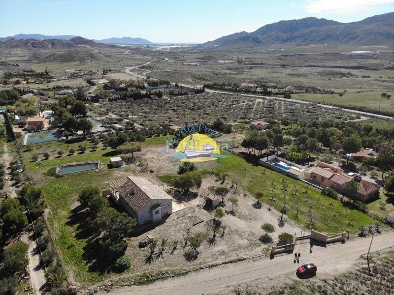 Foto ec344dd2-c52a-4c40-8daf-6b749fe45560. Casa amb aparcament a Mazarrón casco urbano Mazarrón