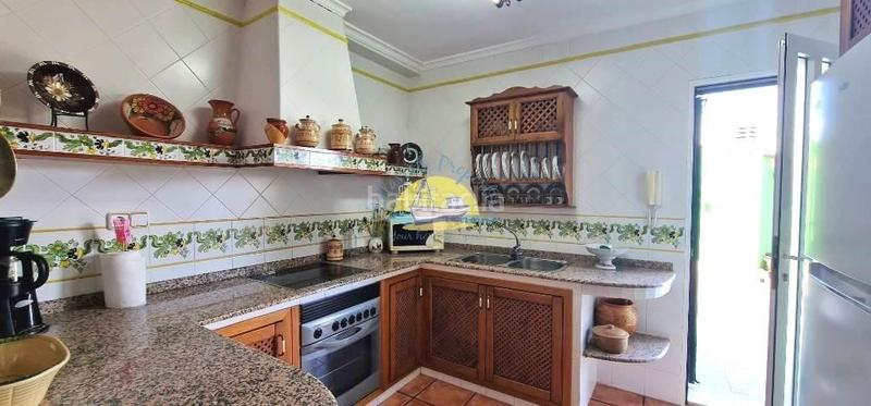 Foto 848c6551-e952-4402-b2b2-5a4a184772ea. Chalet avec parking piscine dans Totana