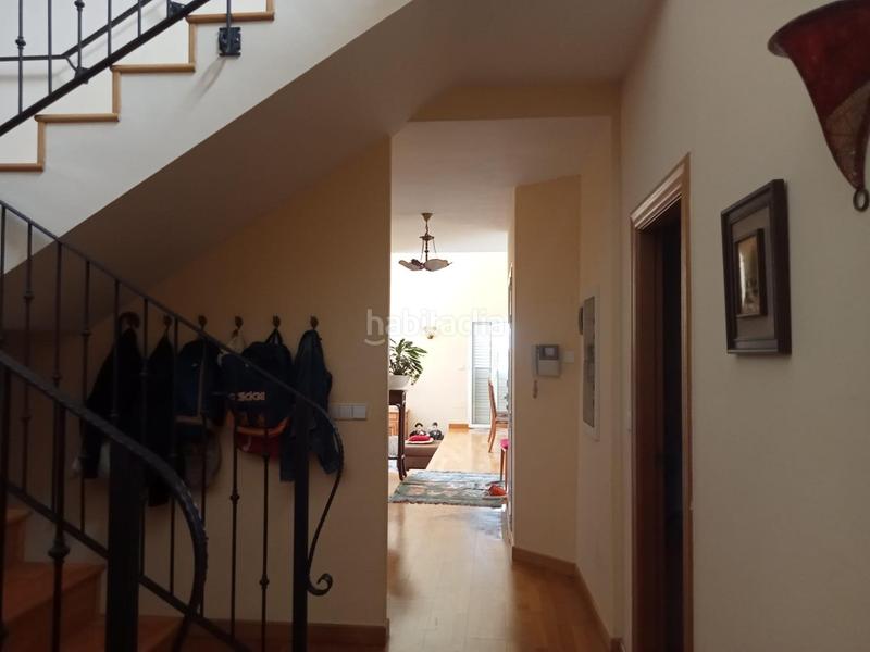 Foto f21125db-abc7-49de-badc-17fcc203379a. Chalet avec chauffage parking piscine dans Totana