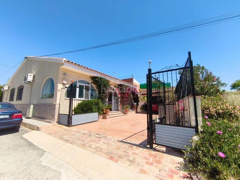 Foto fe907ac1-1c6f-4011-a7ef-d09e9b09bcb3. Chalet mit parking pool in Perín Cartagena